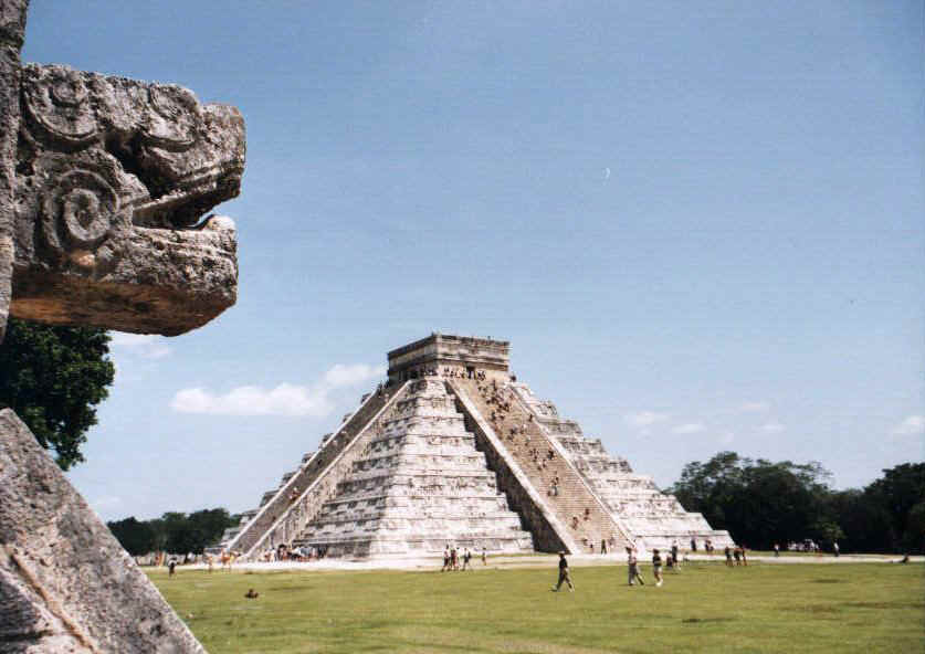 Chichen Itza cover page.JPG (63411 bytes)