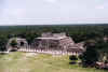 Chichen Itza platform top view.JPG (72528 bytes)
