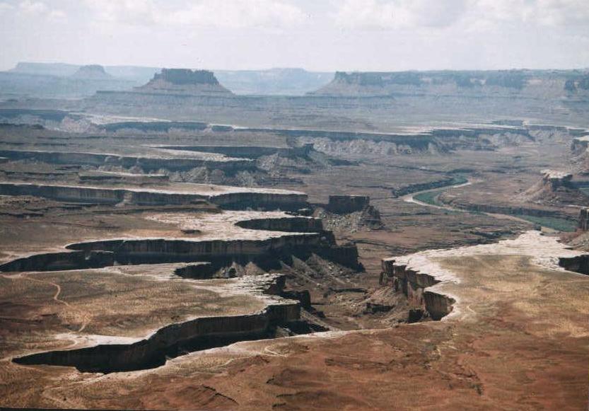 canyon land overview 2.JPG (75824 bytes)