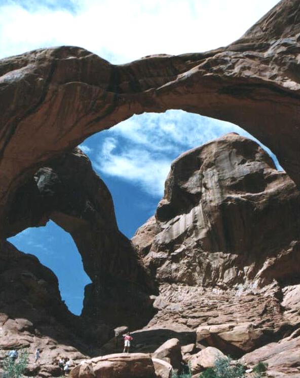 elephants rock m.JPG (66688 bytes)