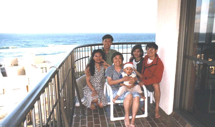 gold coarst full house 1_1.jpg (55867 bytes)