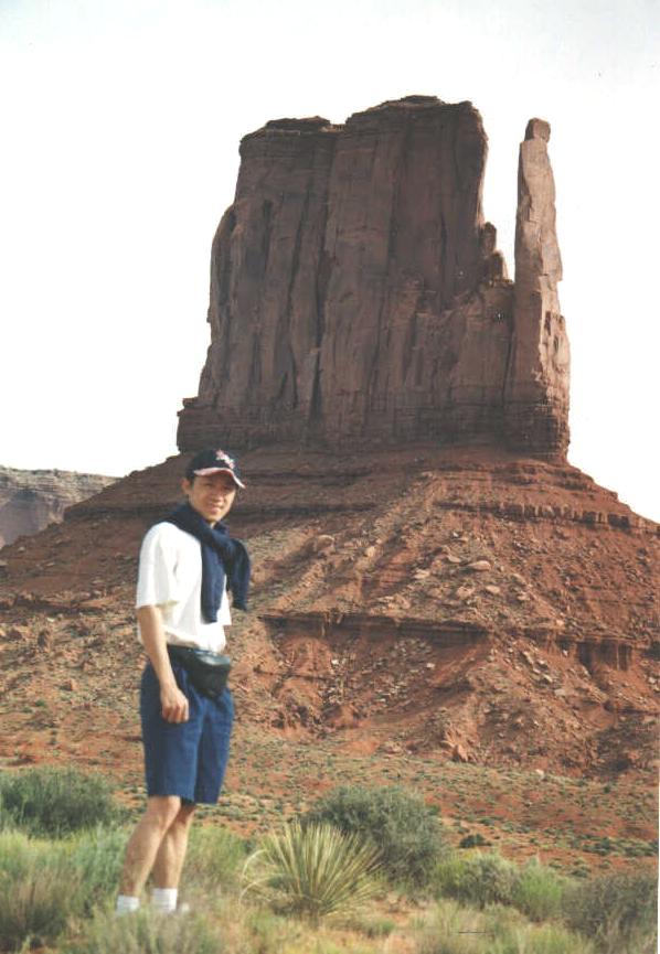 mitten b.JPG (73784 bytes)