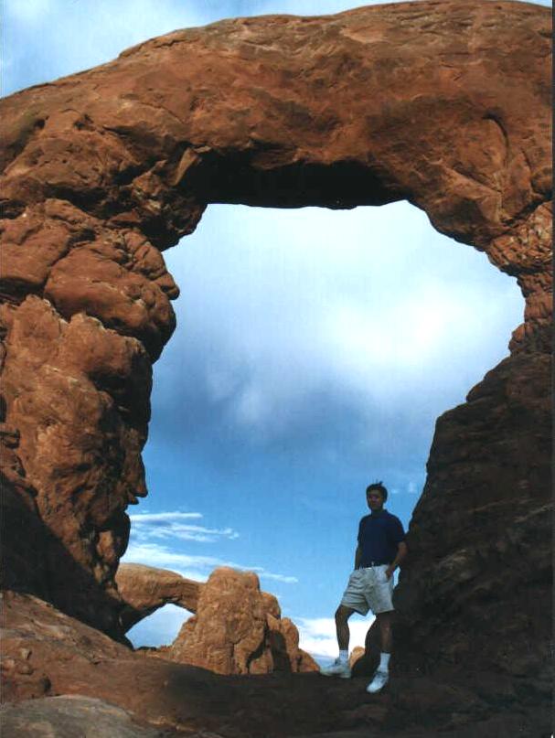 window inside window b.JPG (61987 bytes)