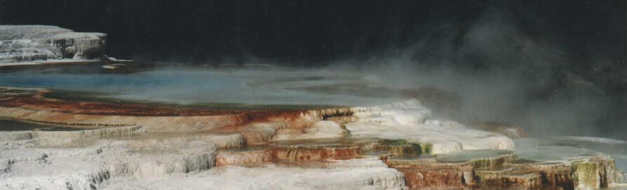 yellow stone hot spings.JPG (25817 bytes)